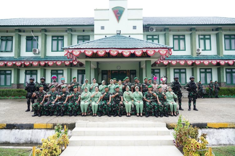 Pangdam XVIII/Kasuari Sambangi Yonif 761/KA Sampaikan Keterbatasan Adalah Tantangan Dalam Membangun Satuan 