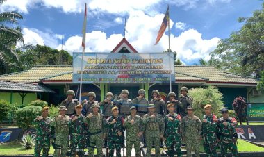 Satgas Pamtas RI-Mly Yonarmed 16/TK Menerima Kunjungan Komandan Batalyon 13 RAMD TDM