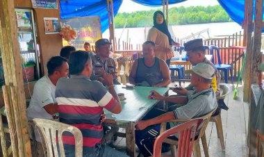 Aiptu F. Nainggolan, Kanit Bimas Polsek Teluk Belengkong, Aktif Melakukan Sosialisasi Pemilu Damai di Desa Sakarotan, Kecamatan Teluk Belengkong