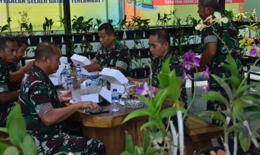 "Untuk Menjaga Solidaritas, Danrem 132/Tdl Gelar Makan Siang Bersama Prajurit dan PNS"