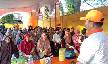 "Sabarudi Melakukan Penyebaran Luas Informasi Peraturan Daerah di Jalan Kenanga RT 01 RW 02 Kulim"