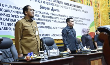 "Setiap Fraksi DPRD Pekanbaru Menyampaikan Pandangan Umumnya"