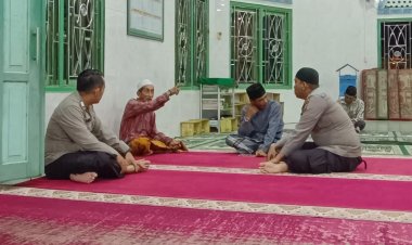 "Personel Polsek KSKP Mengajak Seluruh Elemen Masyarakat untuk Mewujudkan Pemilu Damai Tahun 2024."