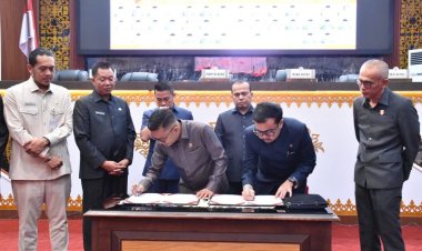 DPRD Pekanbaru Bahas APBD-P 2024 dan APBD 2025 dalam Rapat Paripurna untuk Transparansi dan Efisiensi Anggaran