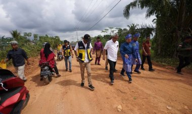 Gubernur Riau Tinjau Jalan Strategis Tembilahan–Sungai Empat