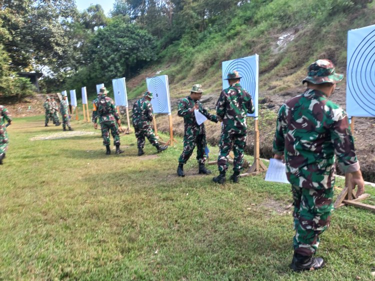Kodim Boyolali Latihan Menembak di Lapangan Kopral Semi