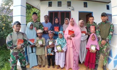 Satgas 642 Bantu Anak Papua Mengaji di Kaimana