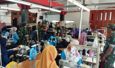 Danramil Gesi Dukung UMKM Konveksi Sragen Tumbuh dan Go Digital