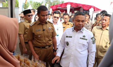 Gubri & Bupati Kampar Hadiri Launching Nasional Koperasi Merah Putih di XIII Koto Kampar