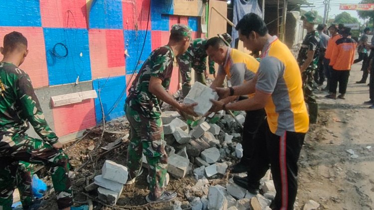 Satgas TMMD Kodim 0735/Surakarta Kebut Perbaikan Saluran Air Karangasem