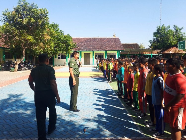 Babinsa Motivasi Siswa MTsN 8 Sragen: Semangat Belajar & Cinta Tanah Air