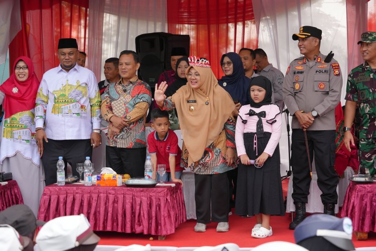 Karnaval Budaya Siak 2025 Meriahkan HUT RI ke-80, Ribuan Pelajar Ikut Tampil