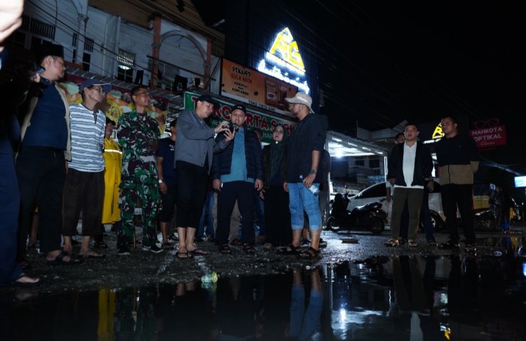 Wako Pekanbaru Tinjau Banjir, Drainase Tersumbat Jadi Sorotan