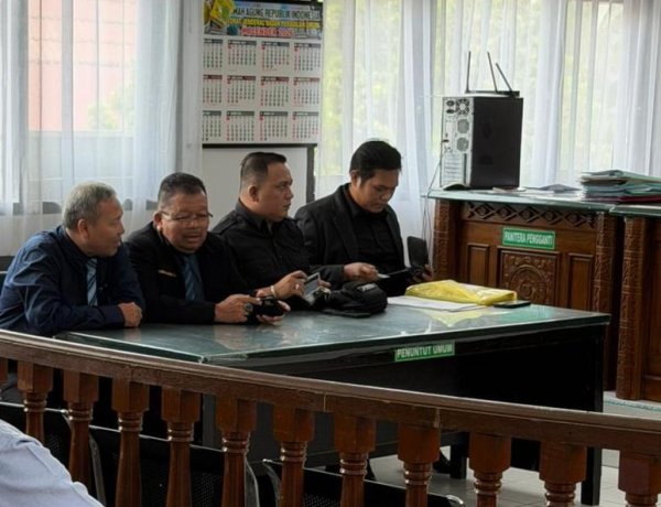 KPK Mangkir di Sidang Perdana Gugatan PMH Marjani di PN Pekanbaru