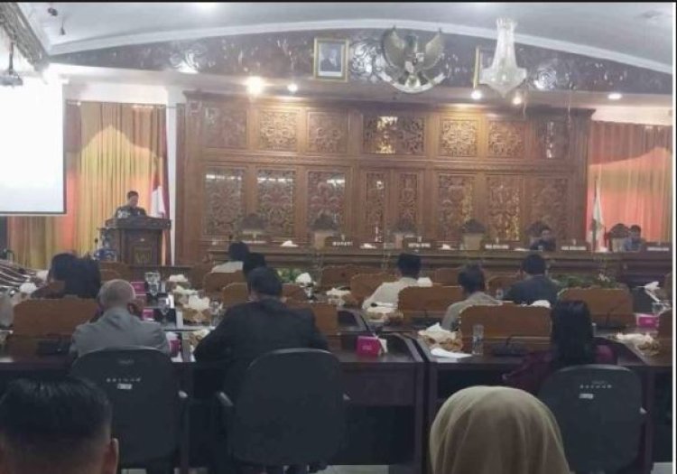 Meski Raih WTP, APBD Kuansing 2025 Masih Catat Defisit dan Utang Ratusan Miliar