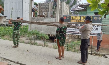 TMMD ke-129 Kodim 0313/KPR: Gotong Royong Kerjakan Pembangunan MCK Masjid Al-Hijrah di Dusun 1 Capai Progres 70 Persen