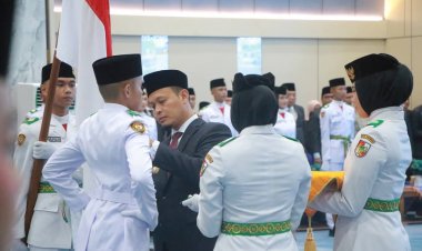 Wali Kota Agung Kukuhkan 40 Paskibraka Pekanbaru