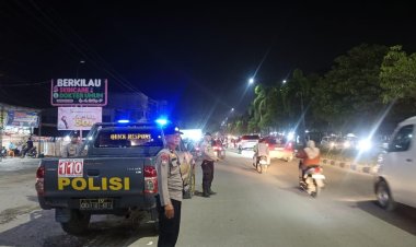 Polsek Pangkalan Kerinci Gelar Patroli Blue Light Antisipasi Gangguan Kamtibmas