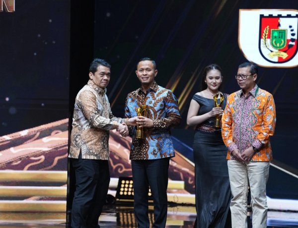 Agung Nugroho Raih Pemimpin Daerah Award 2026
