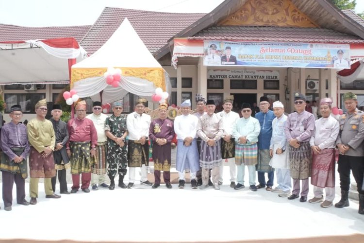 Buka Pacu Jalur Kuantan Hilir, Muklisin Ajak Masyarakat Bahu-Membahu Bangun Kuansing