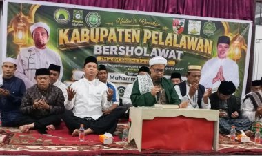 Kabupaten Pelalawan Bersholawat, Ratusan Jamaah Bersatu Panjatkan Doa di Tengah Kemarau dan Ancaman Karhutla