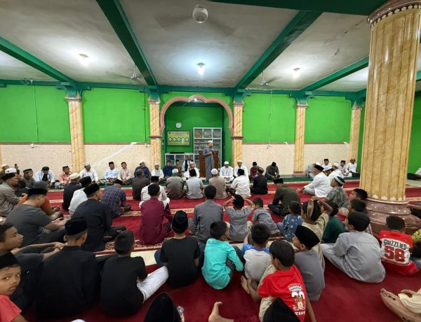 Wakil Bupati H Husni Tamrin Ajak Masyarakat Memakmurkan Masjid Dan Gerakan Subuh Berjemaah