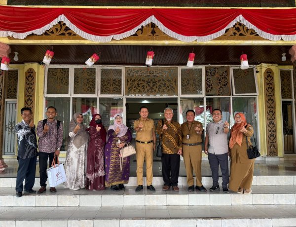 Wabup Pelalawan Teken MoU dengan Universitas Abdurrab, Perkuat SDM dan Kesehatan