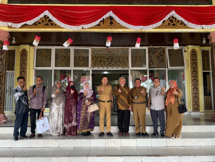 Wabup Pelalawan Teken MoU dengan Universitas Abdurrab, Perkuat SDM dan Kesehatan